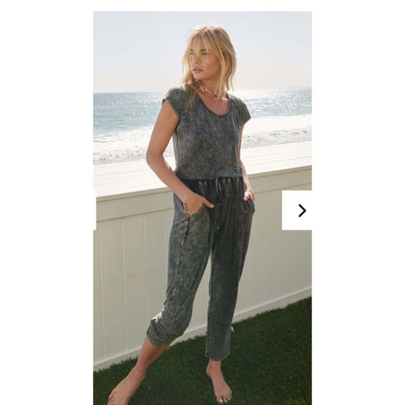 Promesa Women's True To You Vintage Washed Grey Drawstring Jumpsuit Size Small - Picture 2 of 12